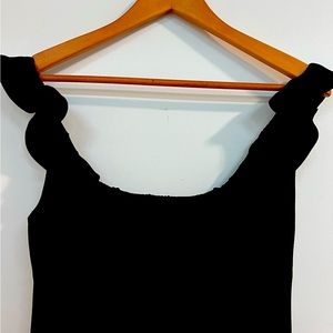 Cinq a sept black cocktail/evening dress. Size 4.